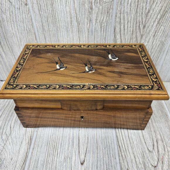 Vintage Italco Italy Hand Painted Wood Jewelry Box Swallow Birds Lock w/ Key - Picture 1 of 16